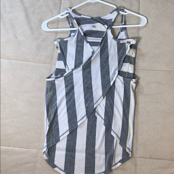 lululemon tank - Picture 2 of 4